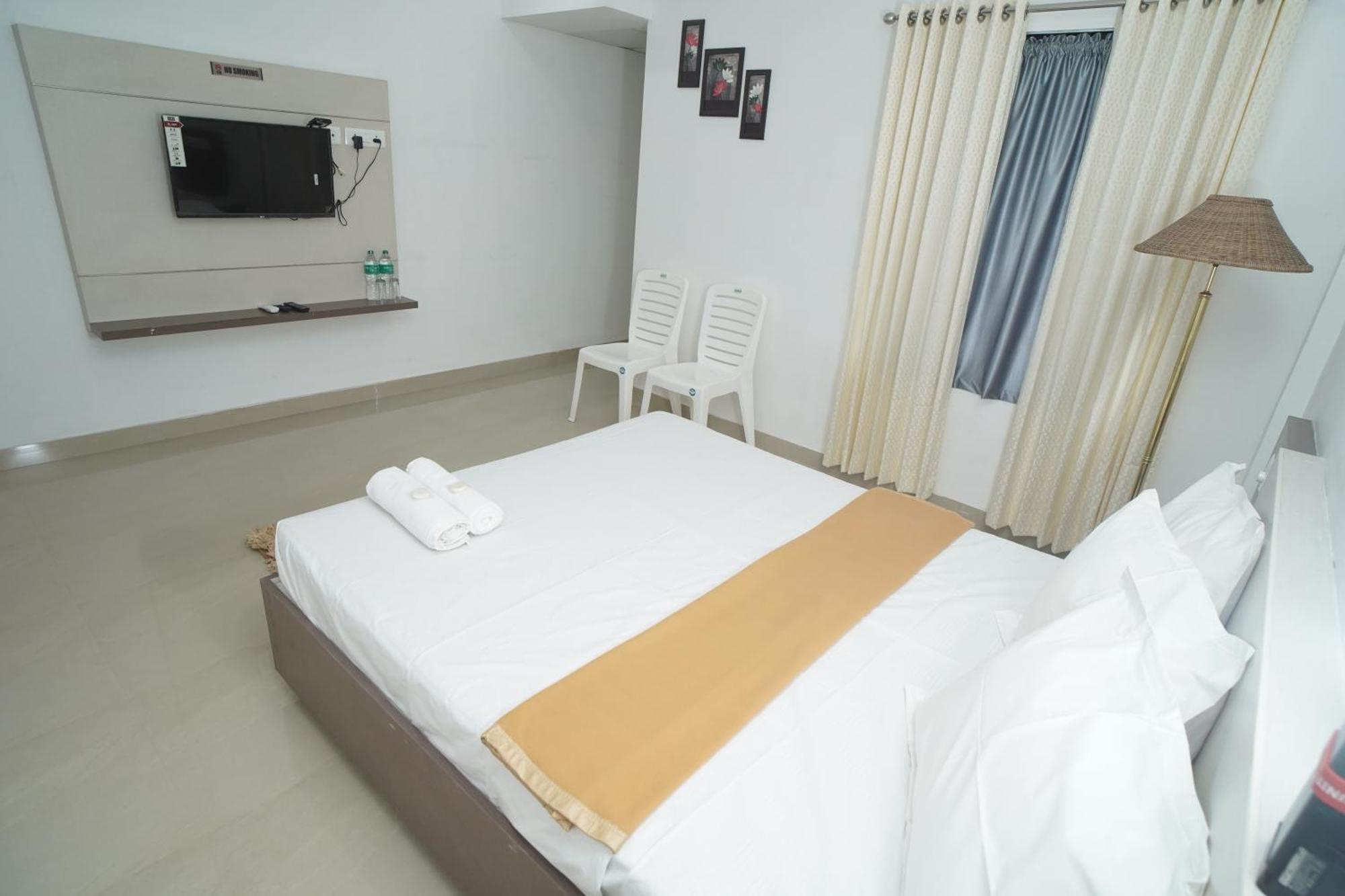 Sn Rooms Perumpāvūr المظهر الخارجي الصورة